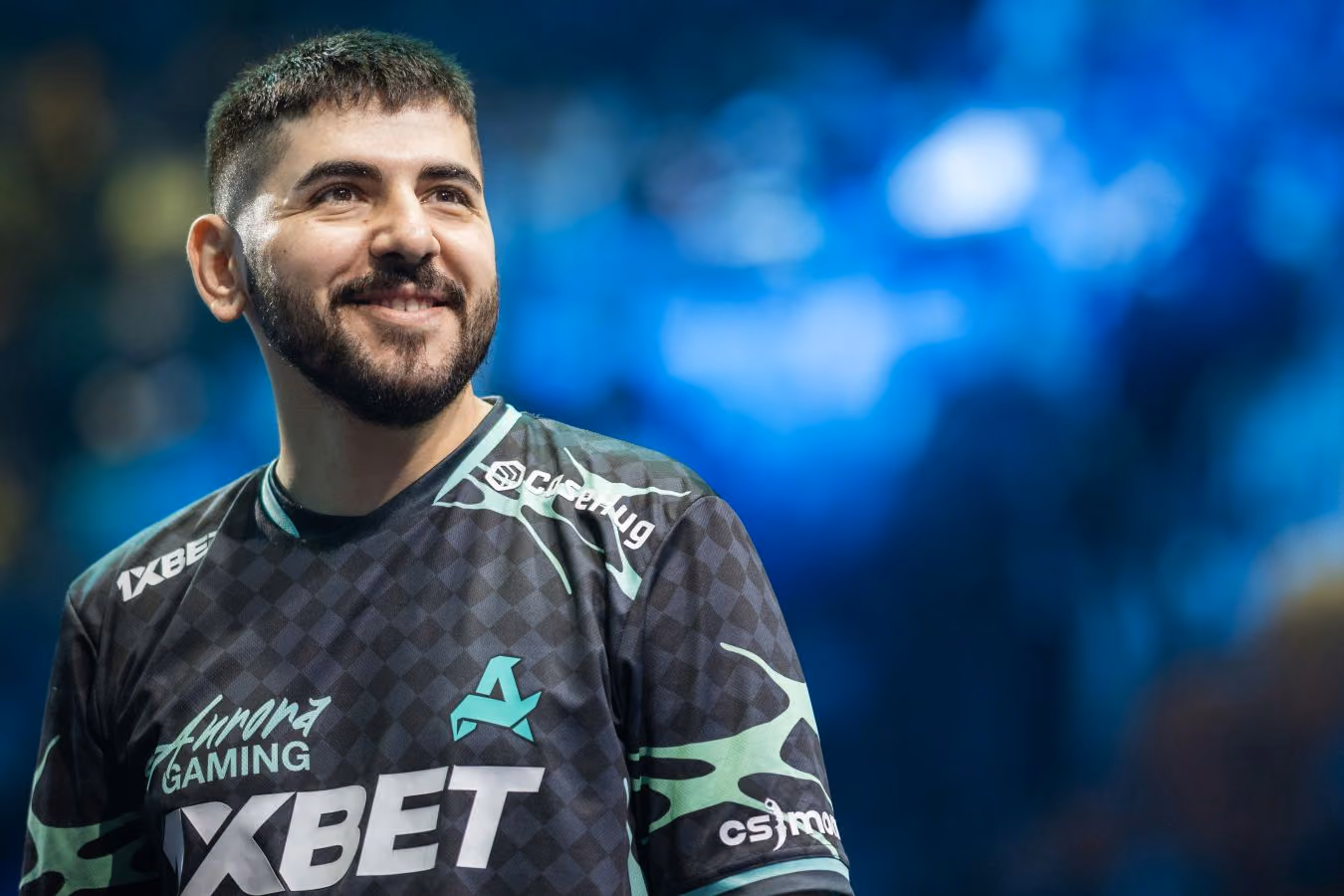 Настройки MAJ3R в CS2: конфиг, прицел, сенса, оборудование игрока Aurora